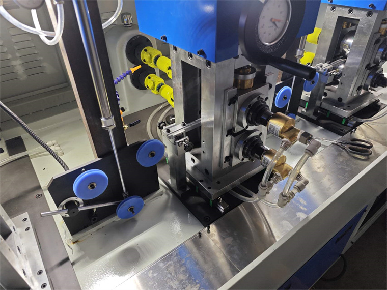What Is a High Carbon Steel Flattening Machine